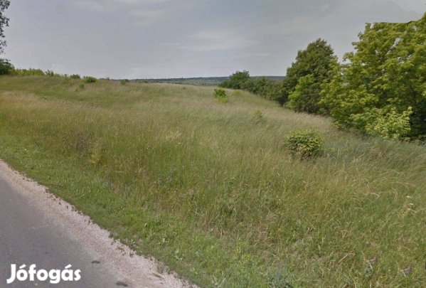 Sopron Jánostelepen eladó egy 1.645 m2-es magán használatú külterület