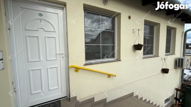 Soproni eladó 33 nm-es lakás