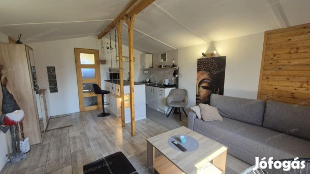 Soprontól pár percre Peresztegen ELADÓ építési telek komfortos