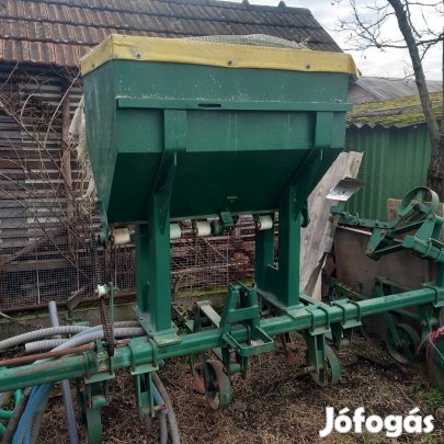 Sorközművelő kultivátor