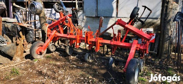 Sorközművelő kultivátor, V-kapás eladó