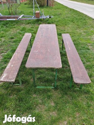 Sörpad garnitúra eladó két pad egy asztal összecsukható lábakkal