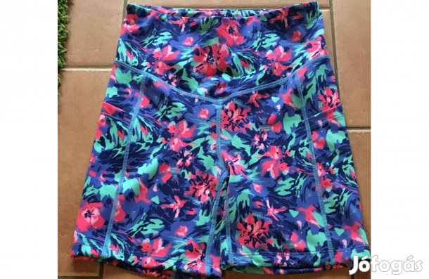 Sosem hordott magas derekú rövidnadrág! XS