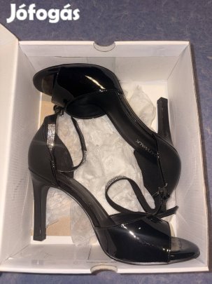 Sosem viselt női magassarkú 39