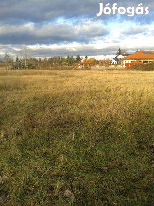 Sóstógyógyfürdőn építési telkek eladó