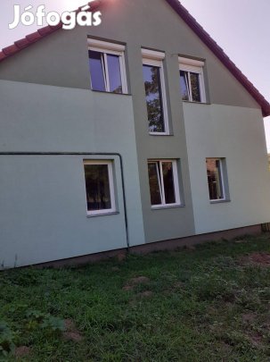 Sóstóhegyen vállalkozásra alkalmas ingatlan eladó