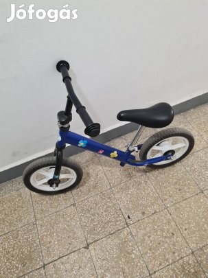 Sötérkek futóbicikli