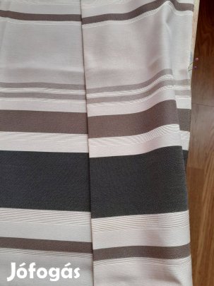 Sötét barna csíkos, új dekor függöny (120 x 120)