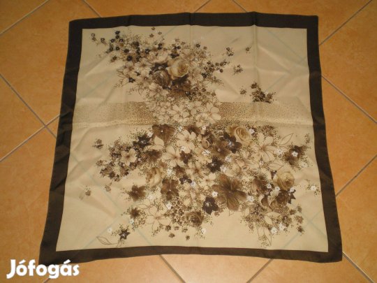 Sötétbarna és drapp színű virágos női kendő sál hibátlan