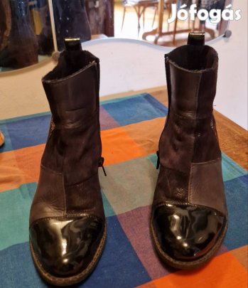 Sötétkék Rieker márkáju női bokacsizma