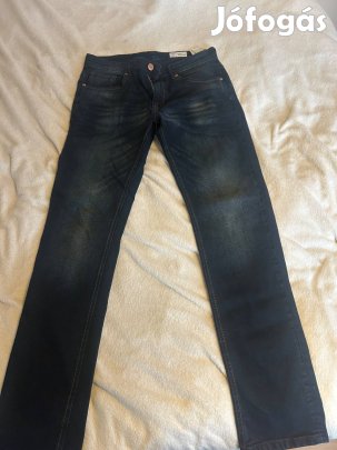 Sötétkék férfi farmer 31/34 eladó, új, nem használt