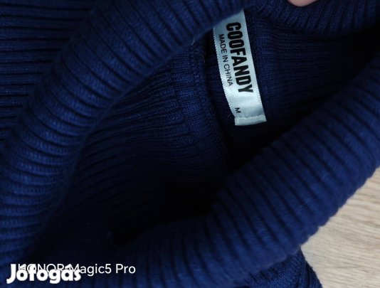 Sötétkék női garbó M