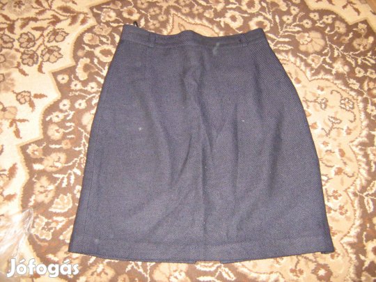 Sötétkék szövetszoknya