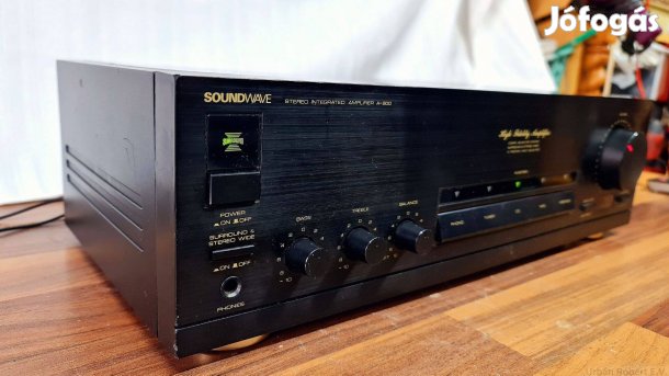 Soundwave A-900 erősítő