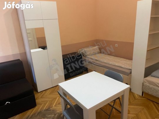 Spacious 4-bedroom apartment for 1012 Guests  Comfort & Convenience