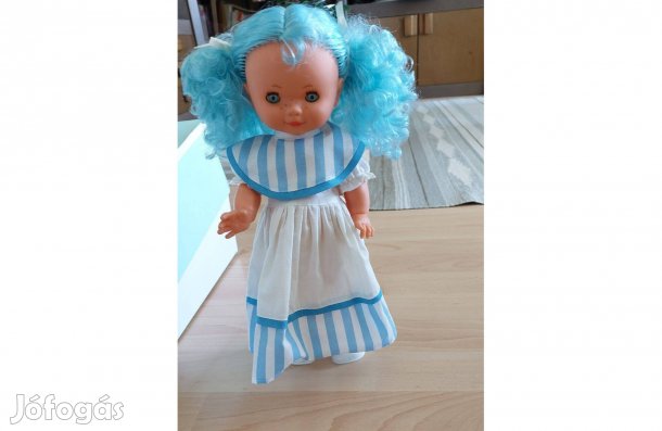 Spanyol, kékhajú, játék baba, 39 cm magas