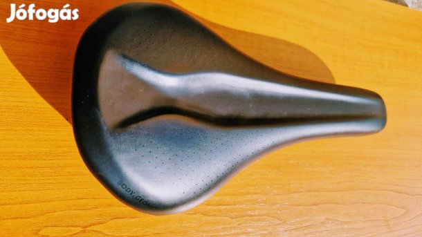 Specialized kerékpár nyereg eladó!