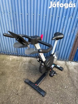 Sperax szobakerékpár, mágneses ellenállású, 135 kg teherbírással, Tele