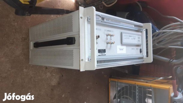 Spirent SR3420 WCDMA vezeték nélküli hálózati emulátor