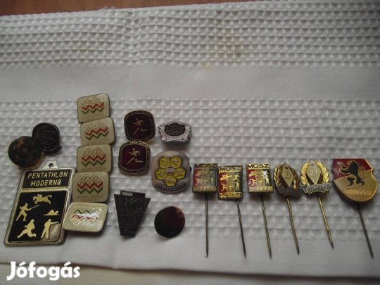 Sport kitűzők öttusa újpest honvéd vegyesen