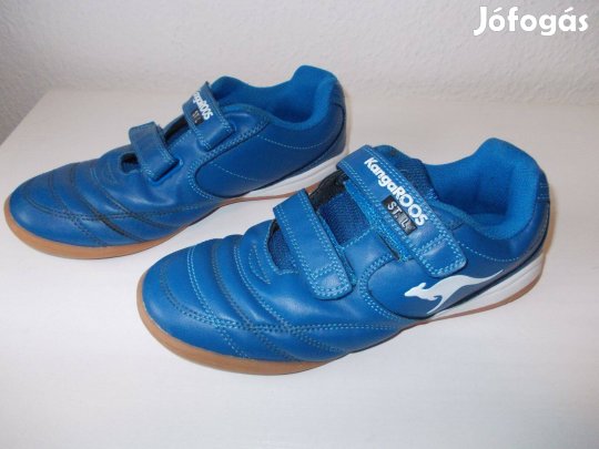 Sportcipő, papuccsal egyben/K