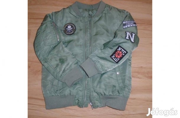 Sportos H&M zöld dzseki 128-as méretben - 7-8 évesnek