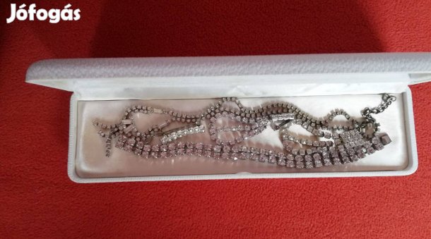Srasszköves nyaklánc,fülbevaló,karkötő,hajcsat,szinte új,szett!/64