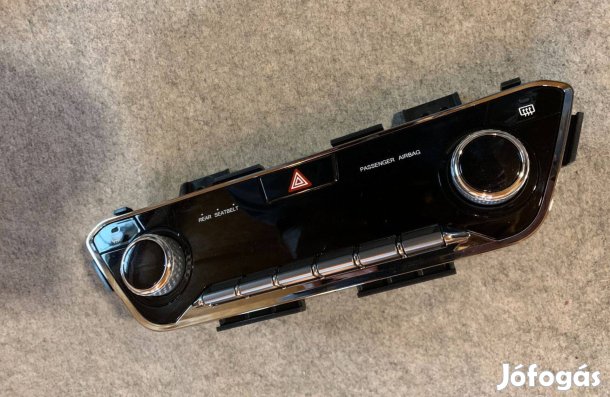 Ssangyong Korando C300 Klímakezelő Panel Fütéskapcsoló 6872037070