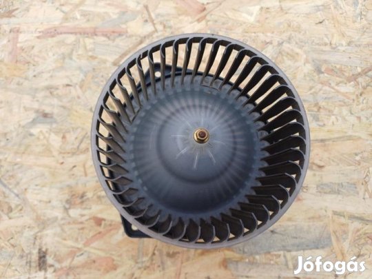 Ssangyong Kyron (2005-2014) Fűtőmotor Klímás