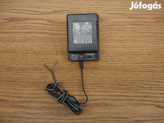 Stabilizált Változtatható Feszültségű Univerzális Valódi Trafós Adapte