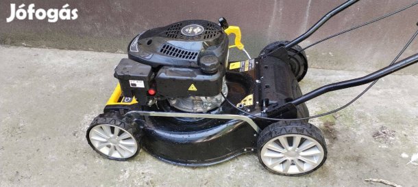 Stabilo Benzines fűnyíró (4 ütemű motor) ST 463 - kosár nélkül