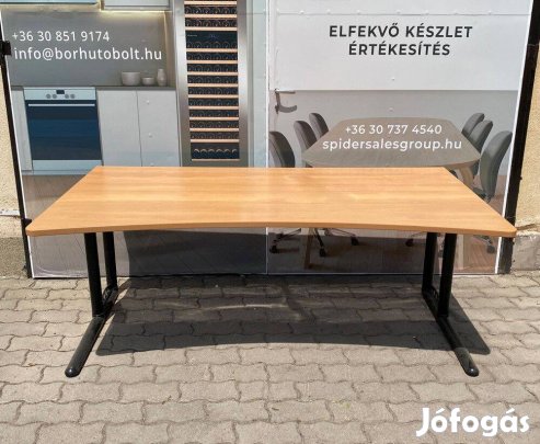 Steelcase íróasztal, számítógépasztal, homorú, 180x90 cm - használt