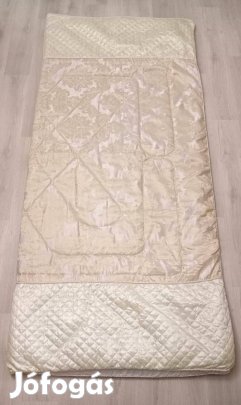 Steppelt ágytakaró, bézs