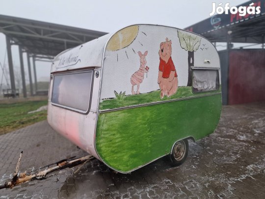 Stern 320 lakokocsi telepitesre, 3 fekhely, szallitassal is