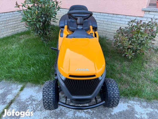 Stiga Estate 384 fűnyíró traktor Új. Deflektorral
