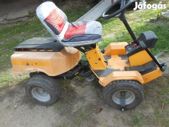 Stiga Park Pro 16HP-s fűnyírótraktor motor-kasza nélkűl eladó