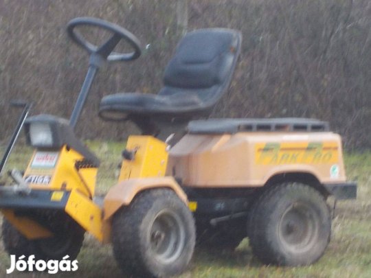 Stiga Park Pro (02.) 16HP fűnyírótraktor,motor-kasza nélkűl eladó
