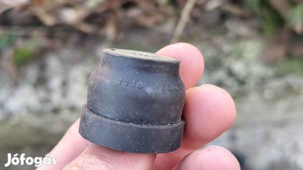 Stihl 028/038 MS260 rezgéscsillapító gumibak(gyári)