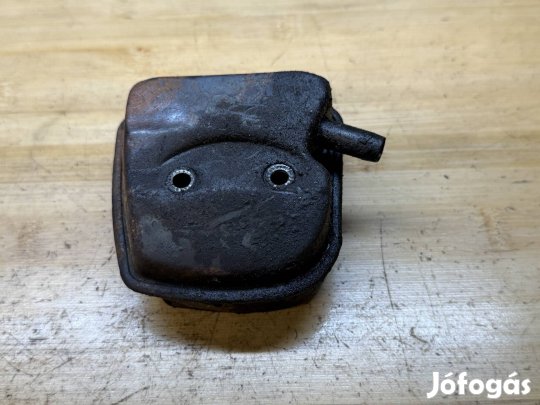 Stihl HS45 kipufogó