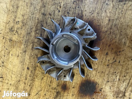 Stihl MS170 lendkerék