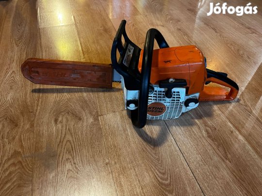 Stihl MS230 motoros láncfűrész
