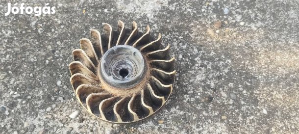 Stihl MS460/MS461 lendkerék(gyári)