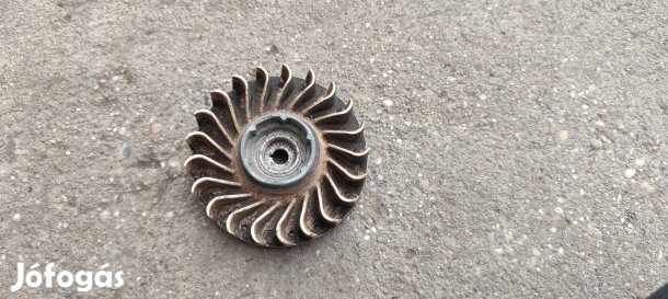 Stihl MS460/MS461 lendkerék(gyári)