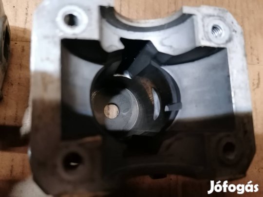 Stihl láncfűrész, motorfűrész alkatrész eladó. 