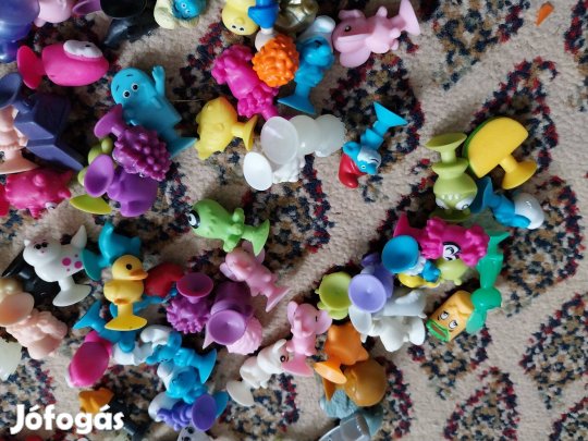Stikeez, Gumi-műanyag pici figurák, sok-sok db egyben