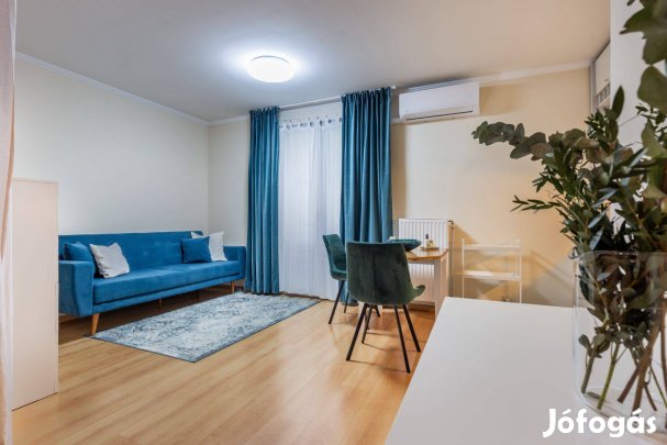 Stílusos stúdió lakás kiadó MAG Ház, VII. kerület április 1-től