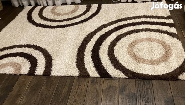 Stílusos szőnyeg, frissen tisztítva!
