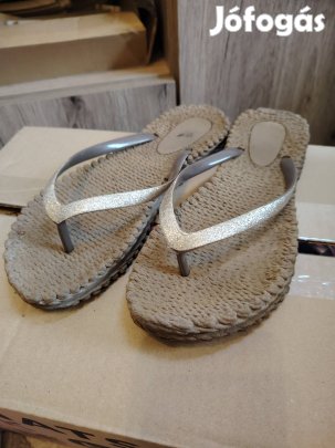 Strand papucs