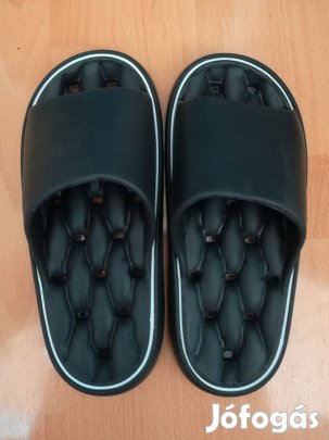 Strandpapucs,női,férfi,fekete lyukacsos talpú,40-41,teljesen új!/78