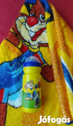 Strandtörölköző és hozzá illő kulacs